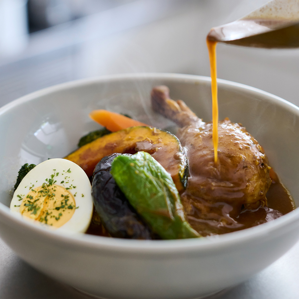 野菜とチキンの特製SHIROスープカレー