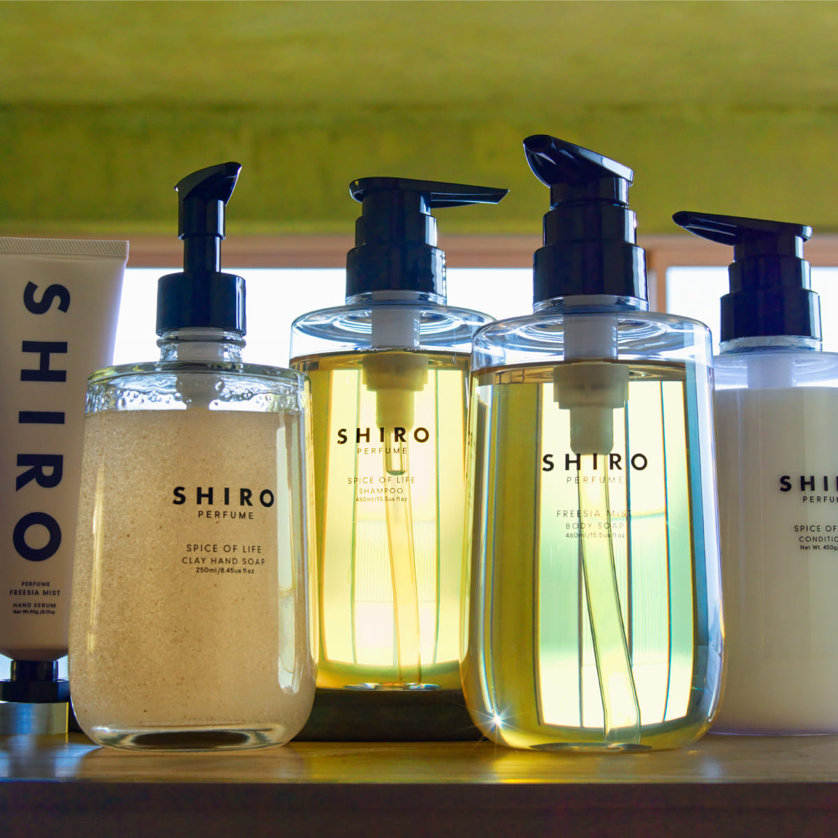 SHIRO PERFUMEに贅沢なプライベートタイムを紡ぐ香りの新アイテムが登場